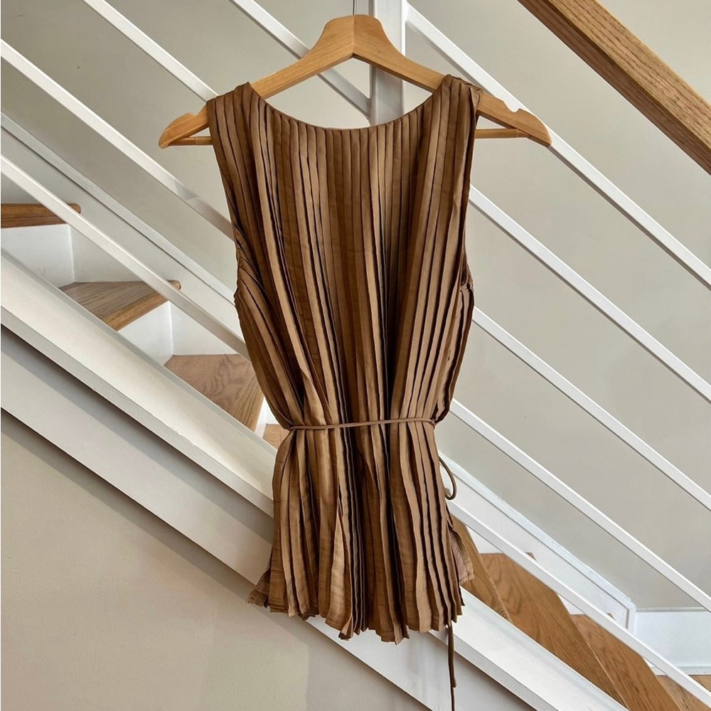 New Banana Republic Top